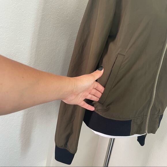 Zara Basic Green Lightweight Zipper Jacket Medium Spring - Picture 6 of 9
